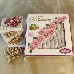 Antep fıstıklı güllü sarma lokum